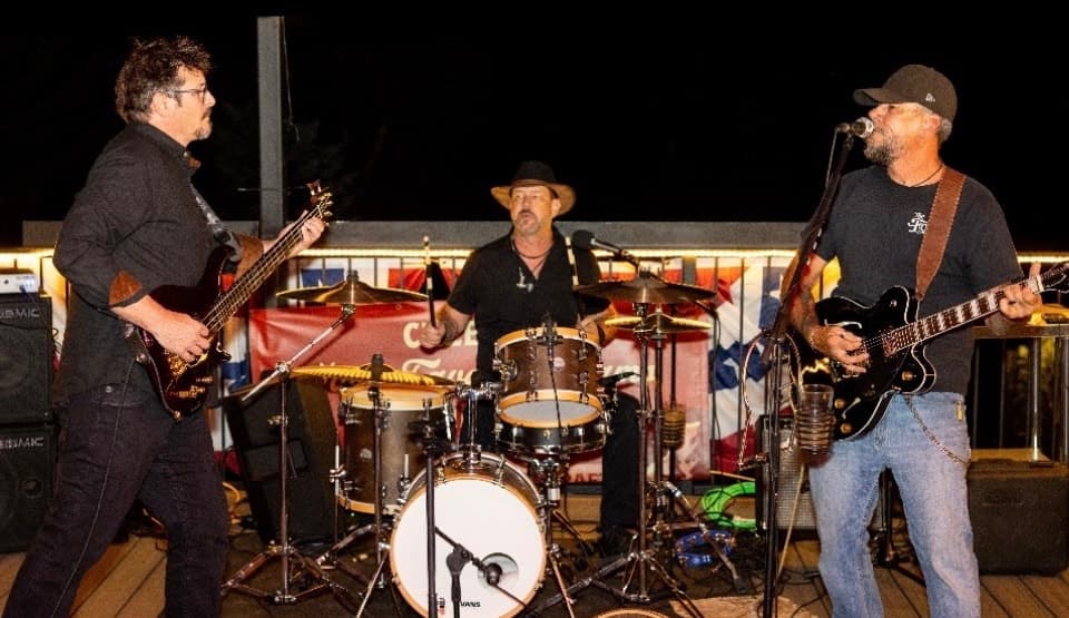 Live Music & Karaoke